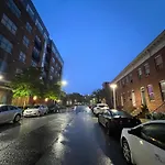 Chic 3 Bedroom House In Baltimore
