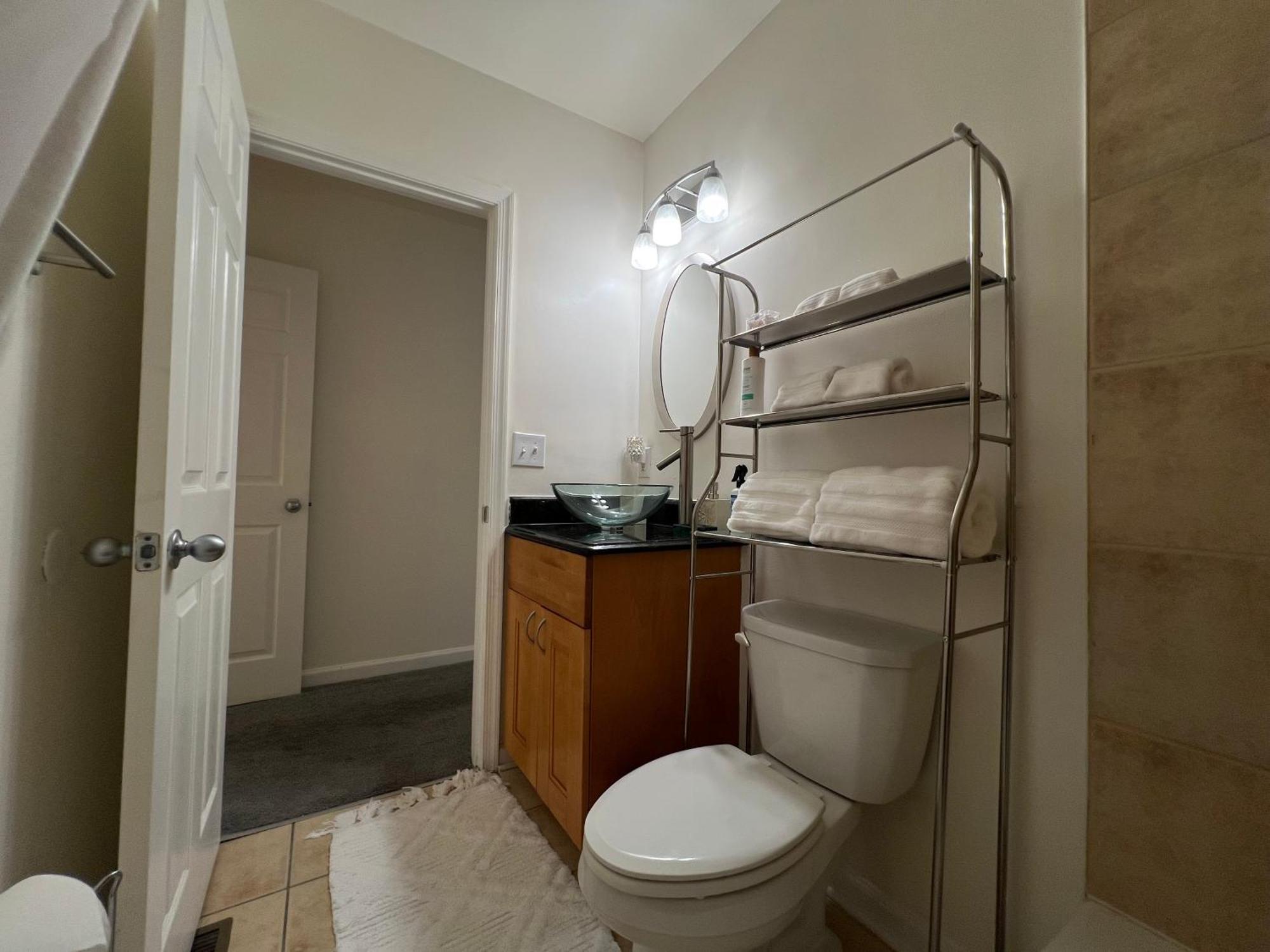 Chic 3 Bedroom House In Holiday home *