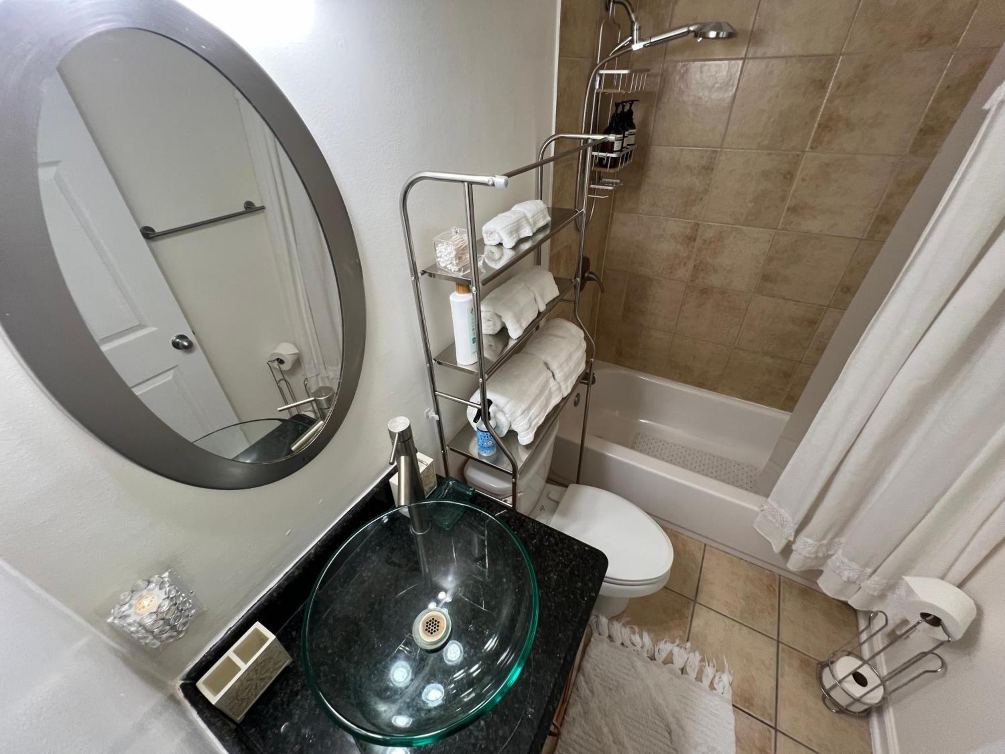 Chic 3 Bedroom House In *