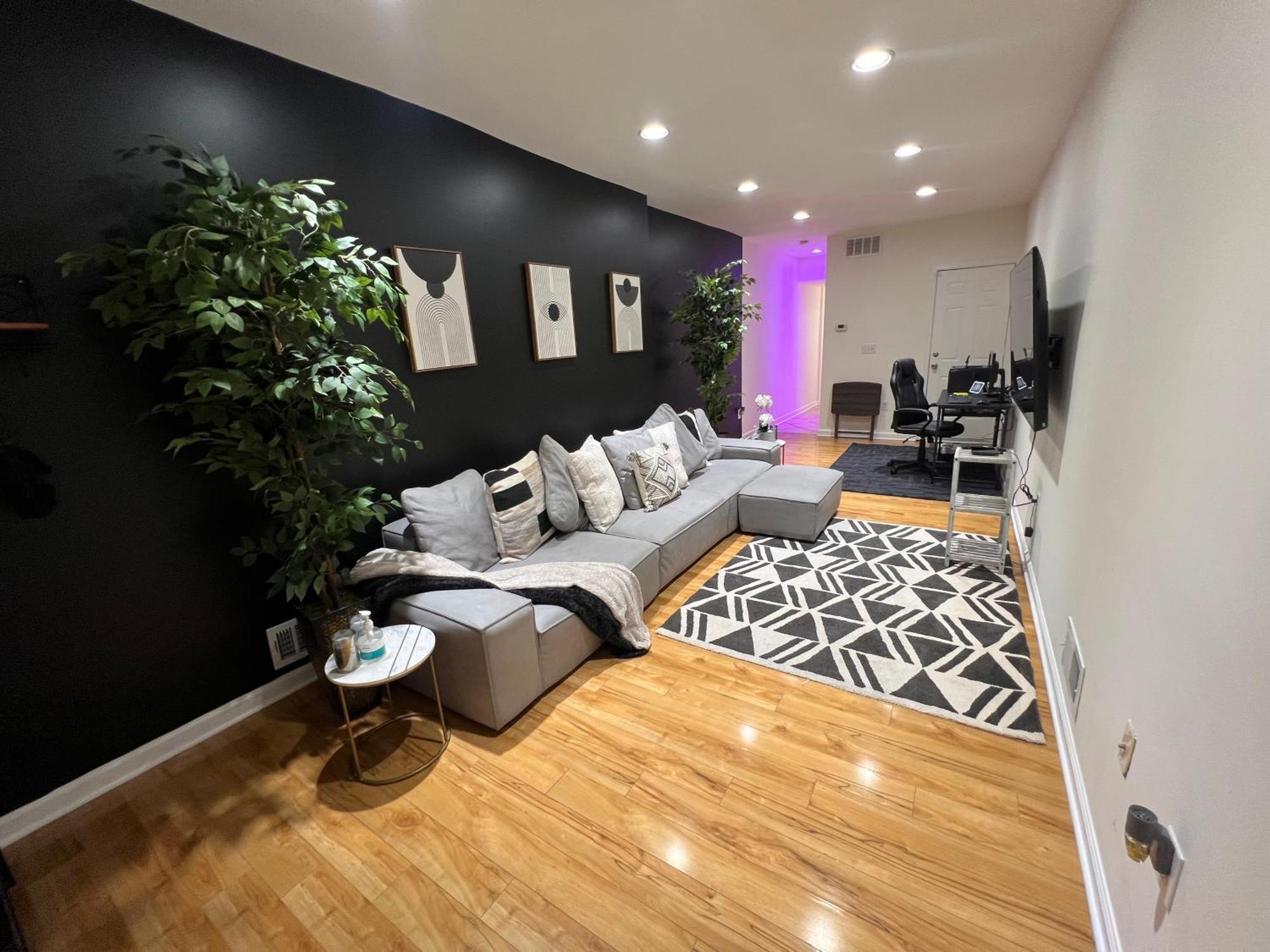Chic 3 Bedroom House In